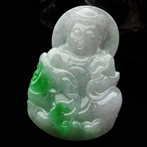 糯冰种淡春带彩观音挂件