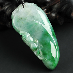 糯冰种翠色福瓜挂件