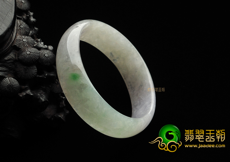 糯冰种略飘翠贵妃镯(58mm-49.8mm)
