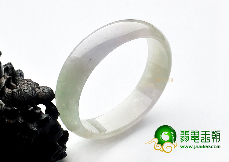 糯冰种略飘翠贵妃镯(58mm-49.8mm)