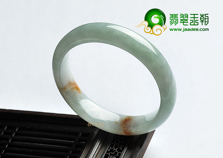 糯冰种晴水略带黄翡手镯(58.1mm)