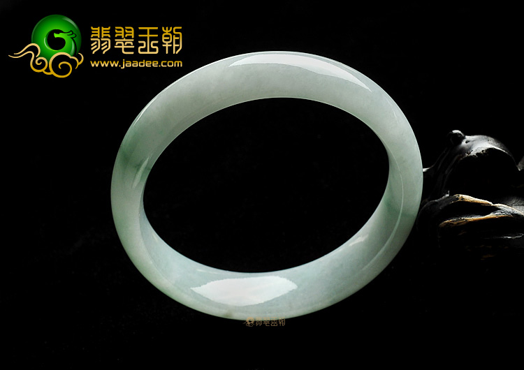 糯冰种略飘花手镯(57.8mm)