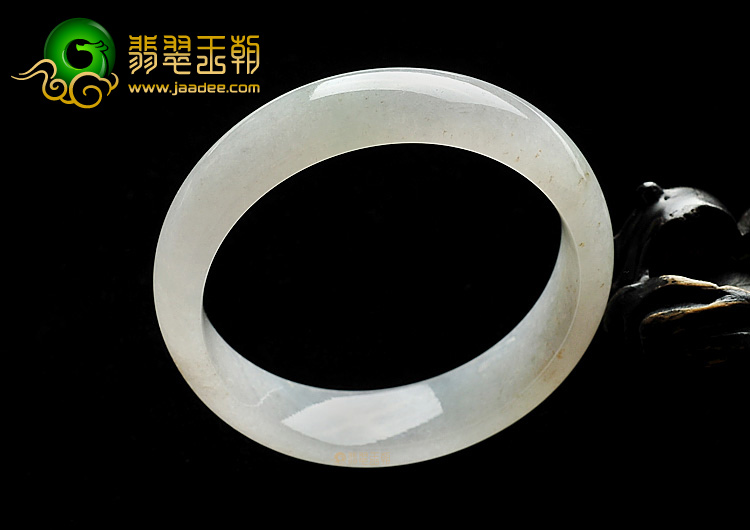 糯冰种略飘花手镯(59mm)