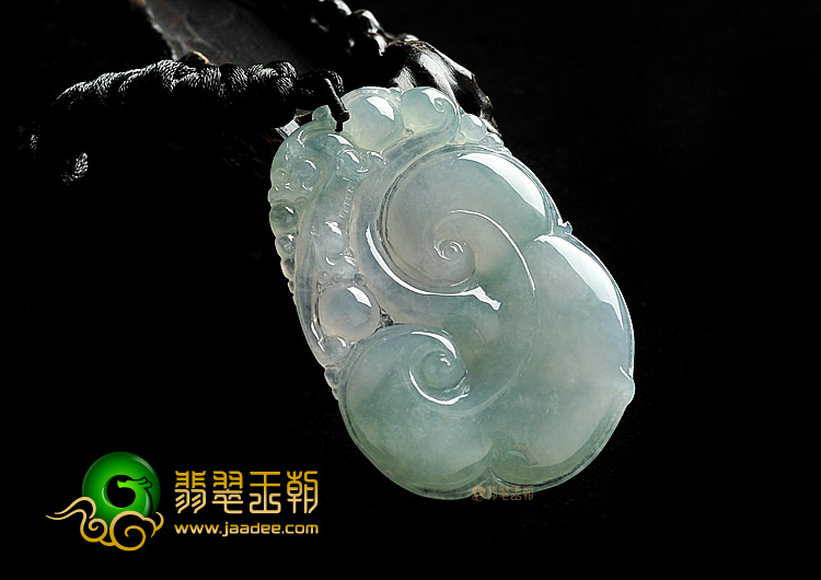 冰种飘花如意挂件