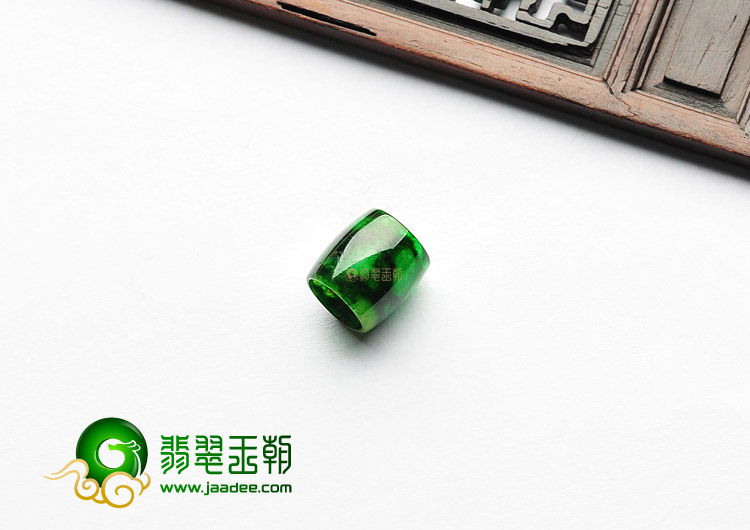 糯冰种癣加绿路路通挂件