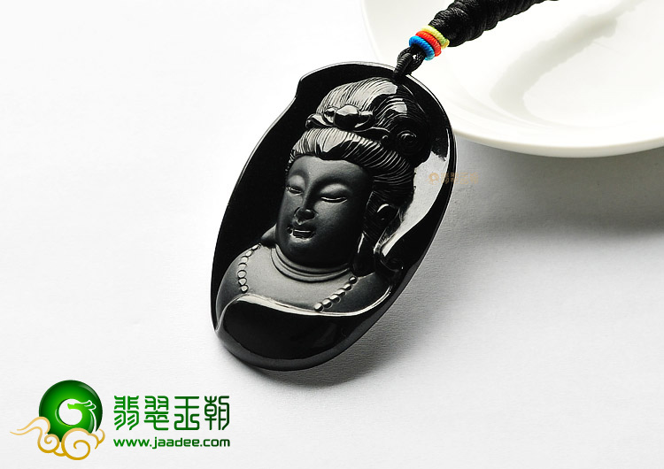 细糯种墨翠观音头挂件