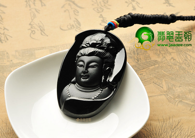 细糯种墨翠观音头挂件