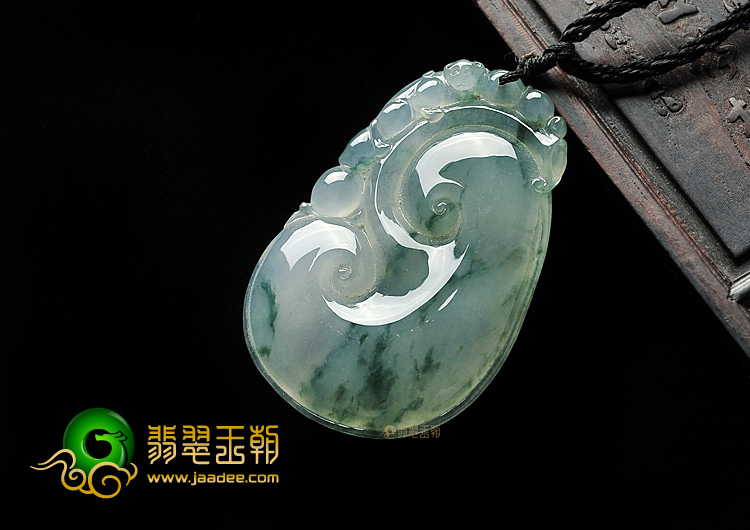 冰种飘花如意挂件