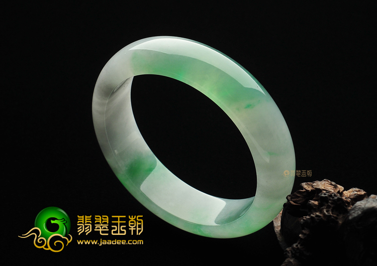 (超值推荐)冰种飘翠手镯(56.1mm)