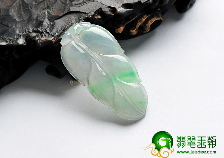 冰种飘翠叶子挂件