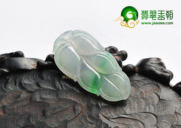 冰种飘翠叶子挂件
