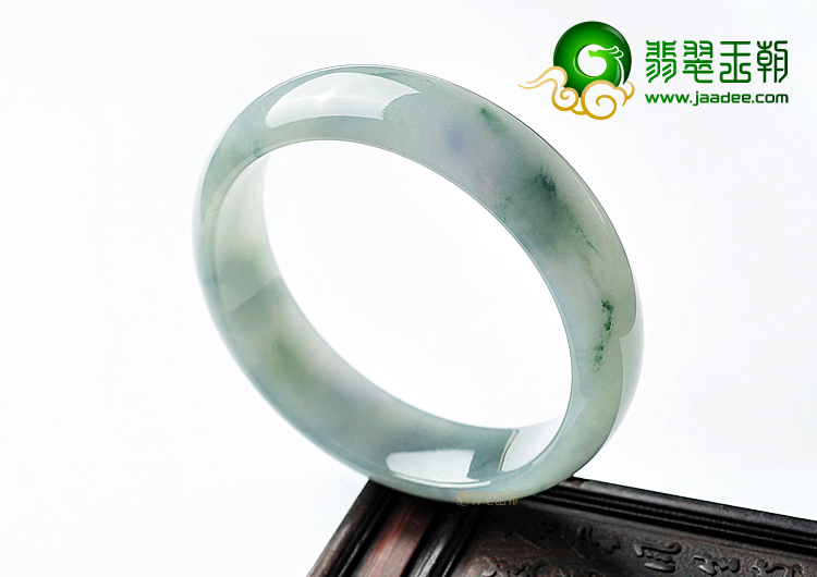 糯冰种飘花略带紫罗兰手镯(61.2mm)