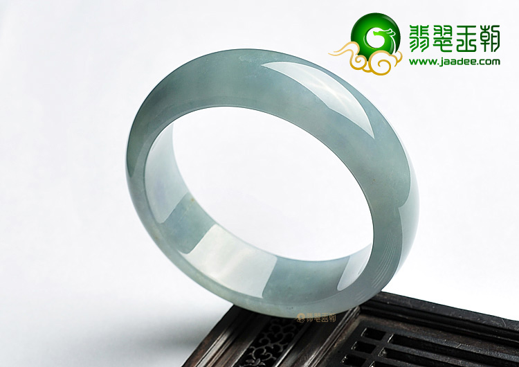 糯冰种晴水略带紫罗兰手镯(56.8mm)