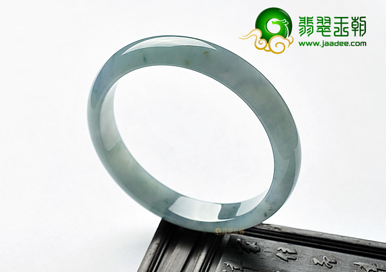 糯冰种飘花略带紫罗兰手镯(57mm)