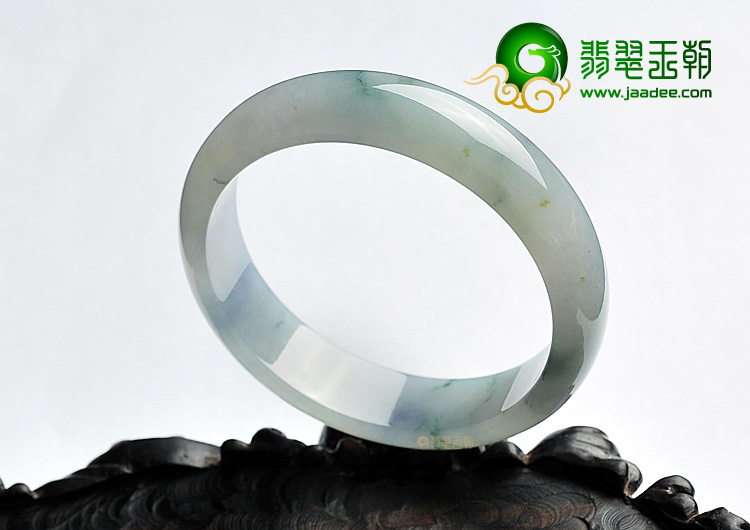 糯冰种飘花略带紫罗兰手镯(59.9mm)