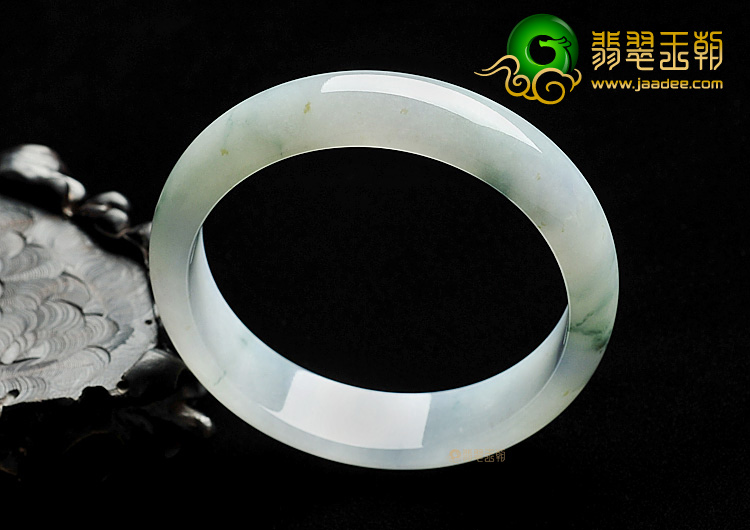 糯冰种飘花略带紫罗兰手镯(59.9mm)