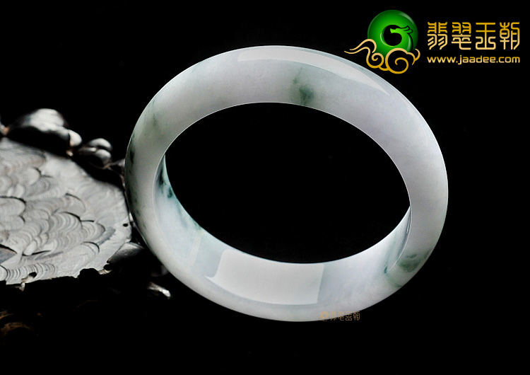 糯冰种飘花略带紫罗兰手镯(57.8mm)