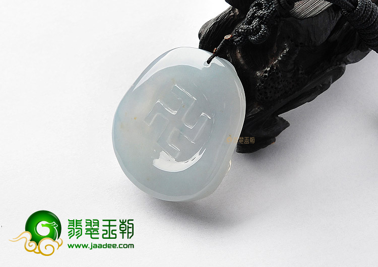 糯冰种晴水观音头挂件