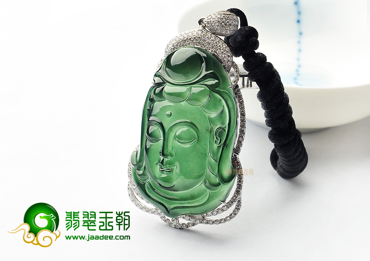 (超值推荐)玻璃种油青镶白金观音头胸坠(真钻)