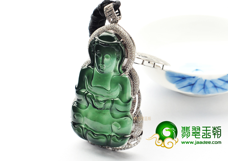 (超值推荐)玻璃种油青镶白金观音胸坠(真钻)