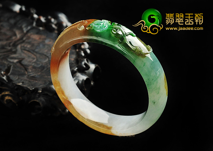 (超值推荐)冰种三彩螭龙雕花手镯(57mm)