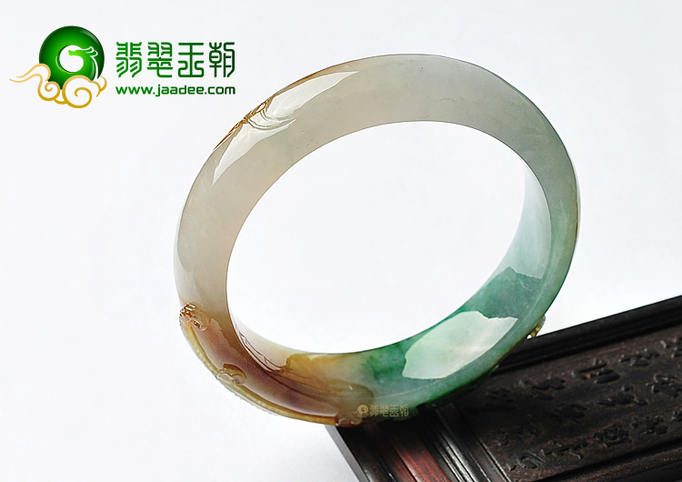 (超值推荐)冰种三彩螭龙雕花手镯(57mm)