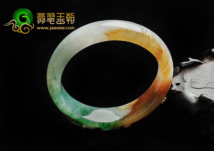 (超值推荐)冰种三彩螭龙雕花手镯(57mm)