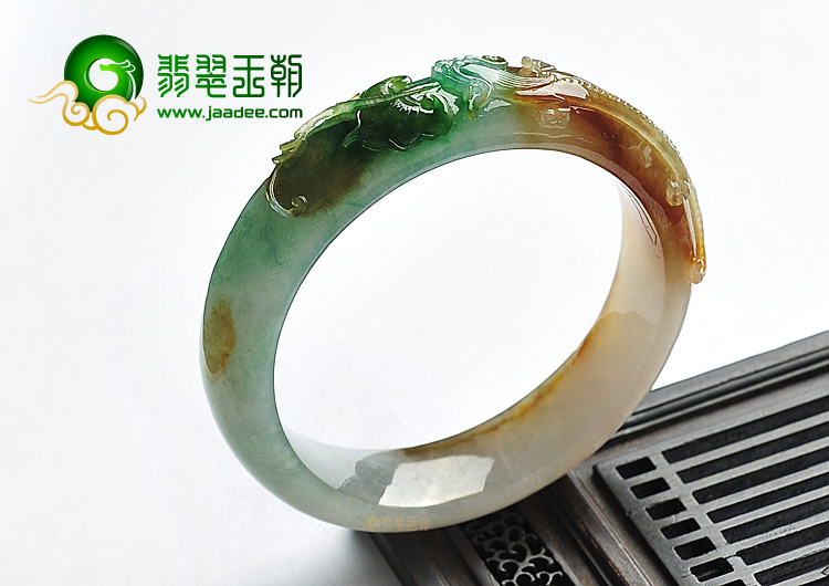 (超值推荐)冰种三彩螭龙雕花手镯(57mm)