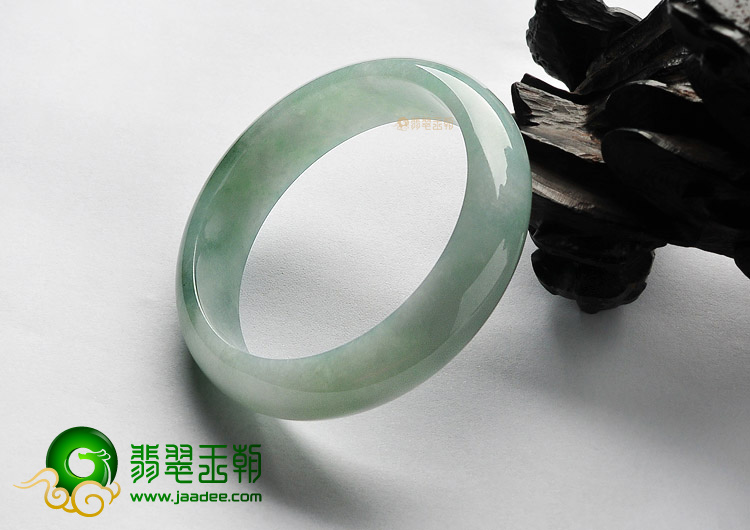 糯冰种晴水手镯(53.7mm)