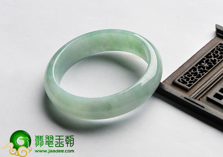 糯冰种晴水手镯(53.7mm)