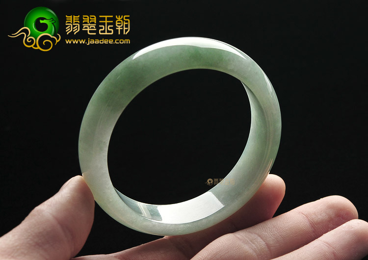 糯冰种晴水手镯(53.7mm)