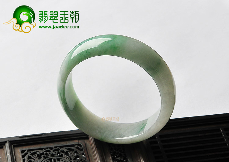 糯冰种飘花手镯(57.8mm)