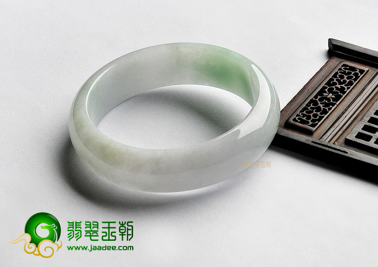 糯冰种晴水手镯(59.2mm)