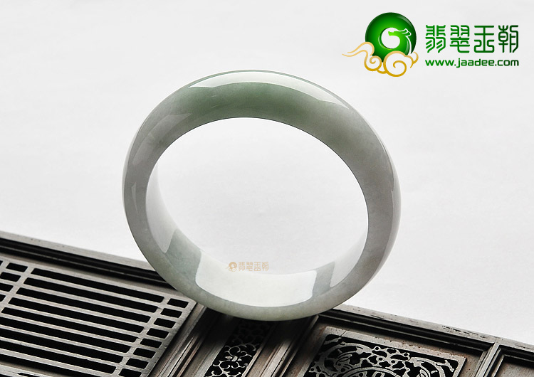 糯冰种晴水手镯(59.2mm)