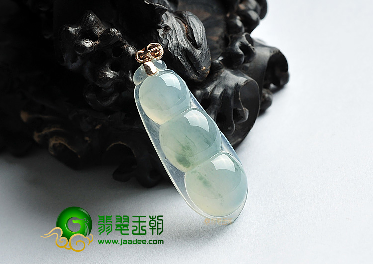 冰种飘花四季豆挂件