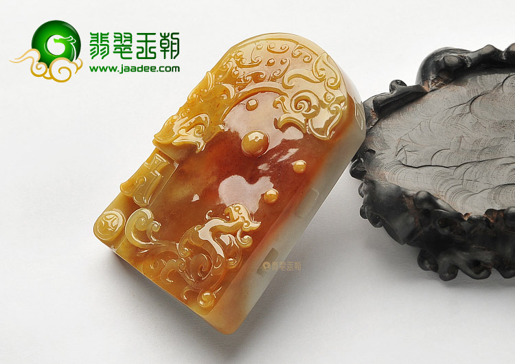 糯冰种褐黄翡仿古龙凤挂件