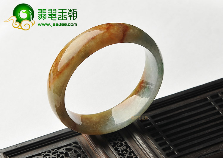 糯冰种褐黄翡贵妃镯（57.8mm-55.9mm）