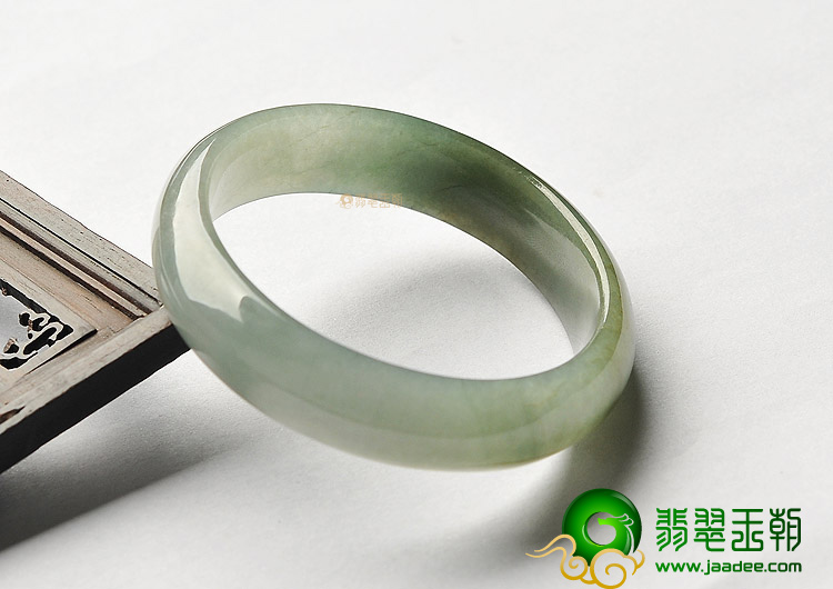 糯冰种晴水贵妃镯（55mm-46mm）