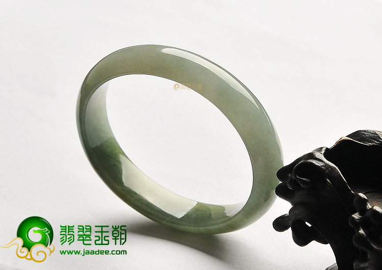 糯冰种晴水贵妃镯（55mm-46mm）