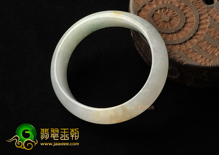 糯冰种晴水贵妃镯（54.8mm-49.1mm）