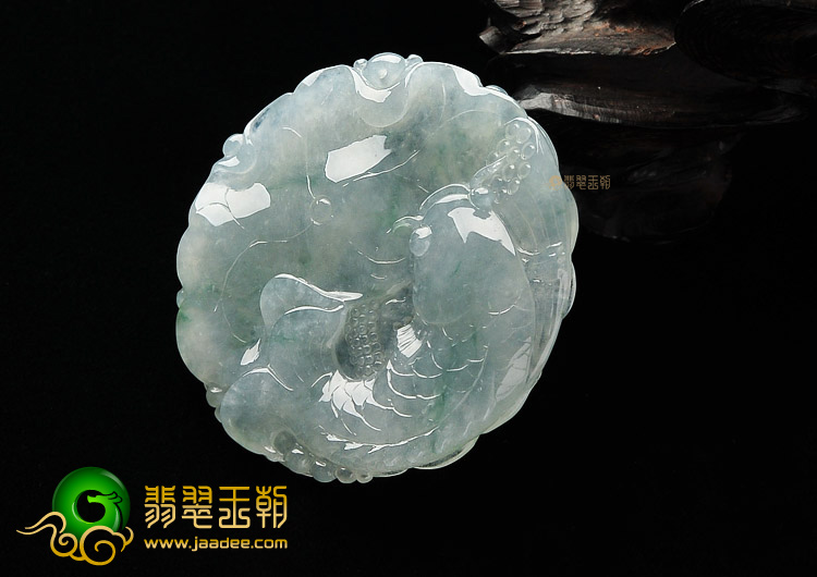 糯冰种略飘花年年有余挂件