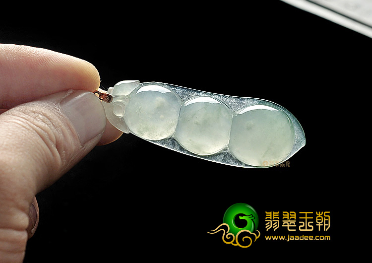 冰种略飘花四季豆挂件
