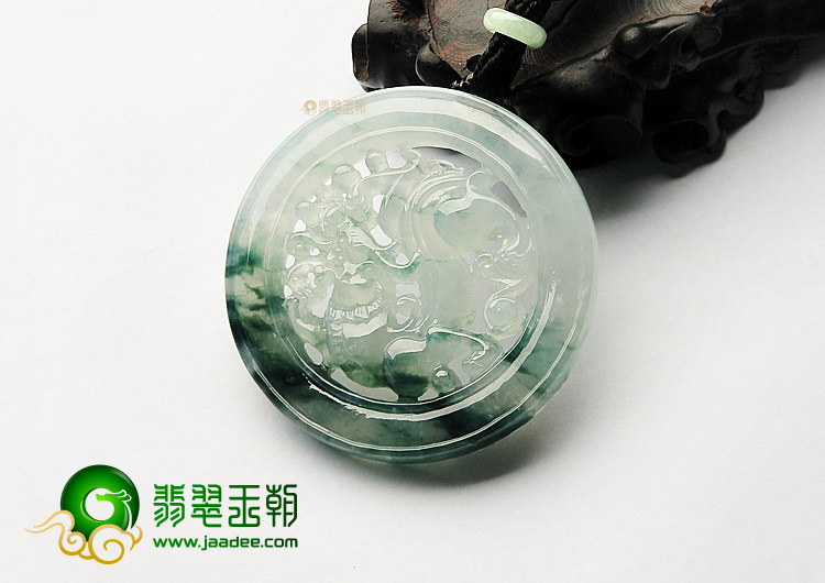 冰种飘花龙牌挂件