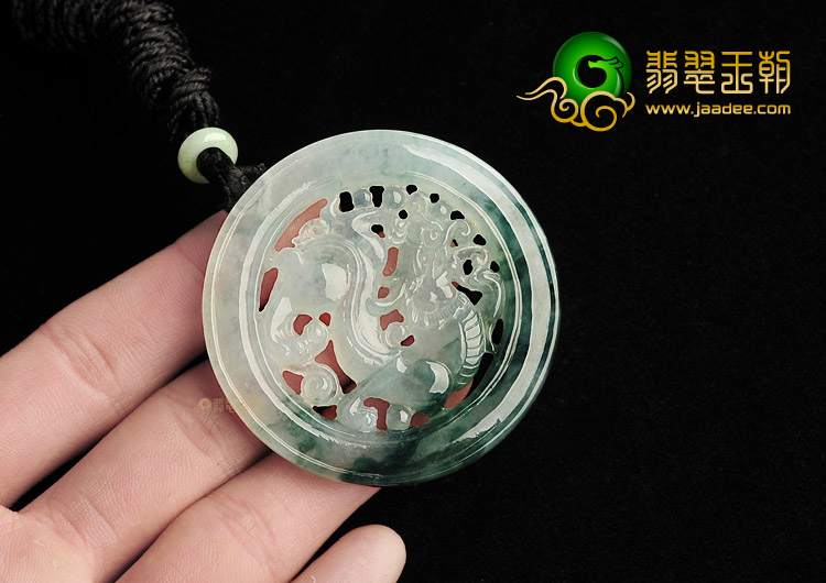 冰种飘花龙牌挂件