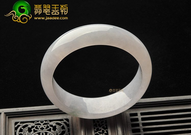 冰种略飘花手镯（57.5mm）