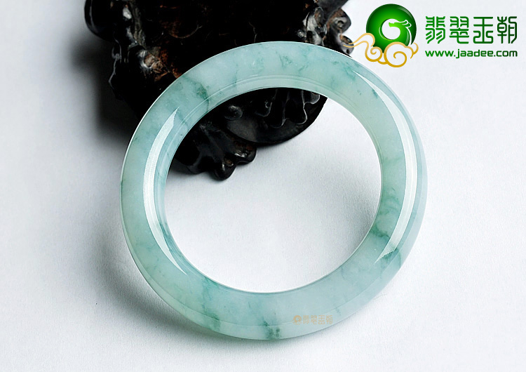 糯冰种飘花圆条手镯（55mm）