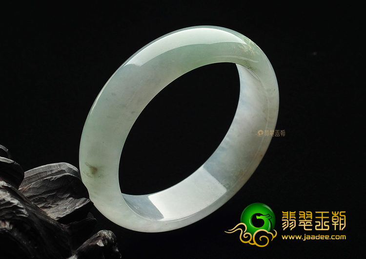 (超值推荐)糯冰种晴水手镯（57.2mm）