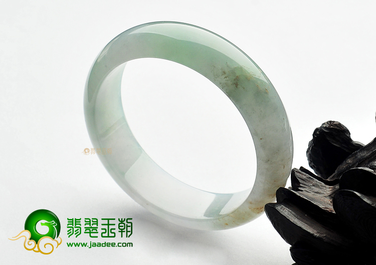 (超值推荐)糯冰种晴水手镯（57.2mm）