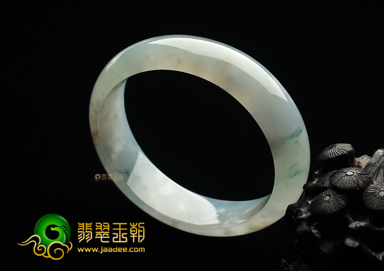 冰种飘花贵妃镯（57.2mm-50.2mm）