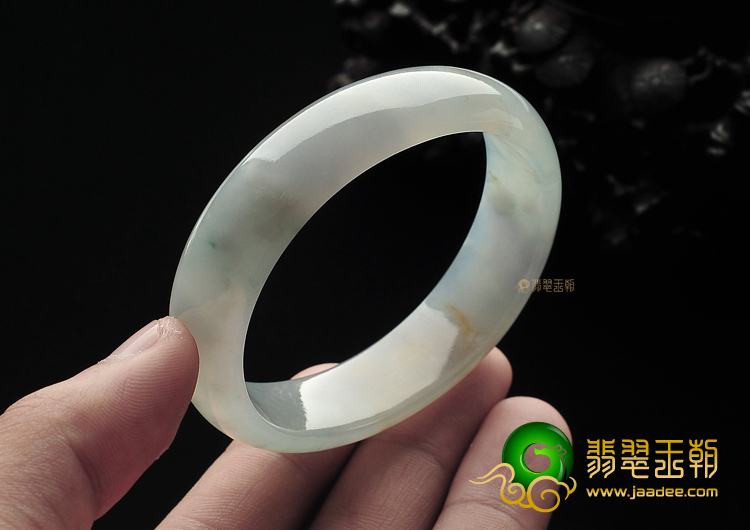 冰种飘花贵妃镯（57.2mm-50.2mm）
